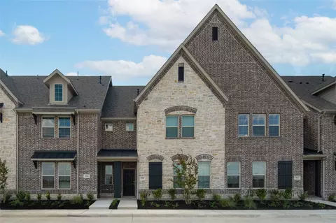360 Greenhouse Dr, Plano, TX 75074