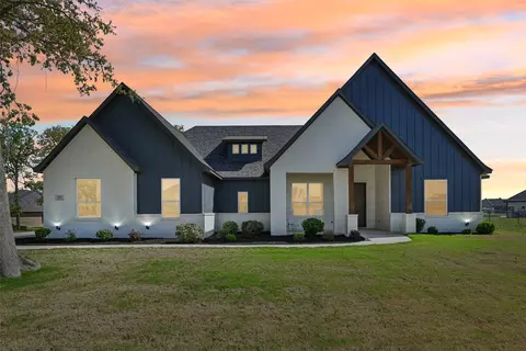 127 Clayton Xing, Springtown, TX 76082