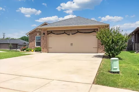 3525 Ballam St, Sherman, TX 75092 photo 4