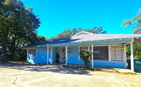 2621 N Locust St, Denton, TX 76209