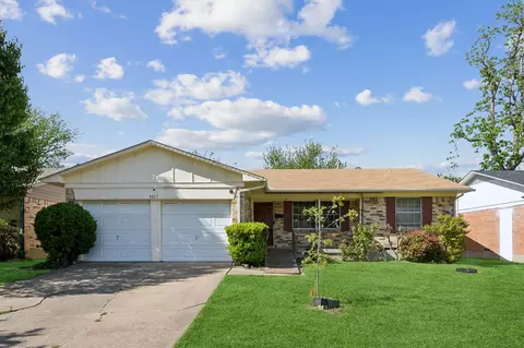 4017 Sweetbriar Dr, Garland, TX 75042