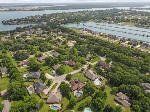 4404 Cluster Oak Ct, Granbury, TX 76049
