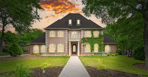 2824 Creek View Dr, Flower Mound, TX 75022