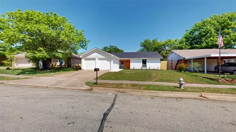 6509 High Lawn Ter, Watauga, TX 76148