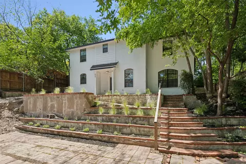 627 N Hampton Rd, Dallas, TX 75208