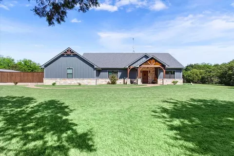 1036 County Road 3575, China Spring, TX 76633