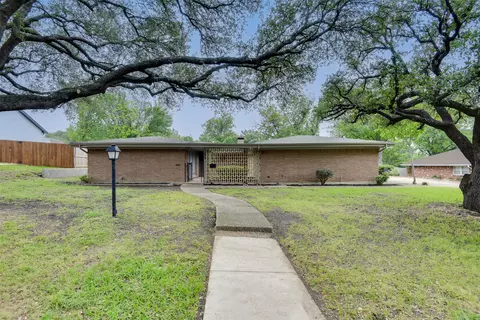 3805 Wedgway Dr, Fort Worth, TX 76133