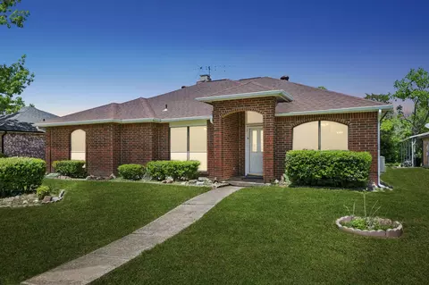 707 Big Thicket Trl, Mesquite, TX 75149
