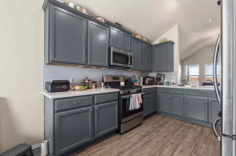 Kitchen - 14460 Cloudview Way, Haslet, TX 76052 photo 2 of 7