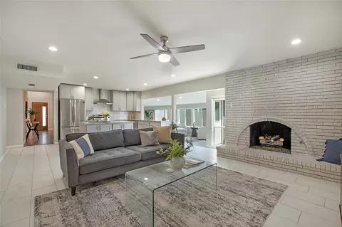 10948 Villa Haven Dr, Dallas, TX 75238