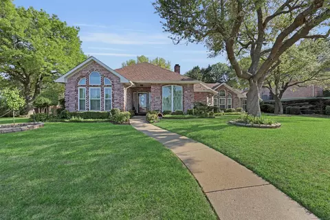 600 Ten Mile Dr, Desoto, TX 75115