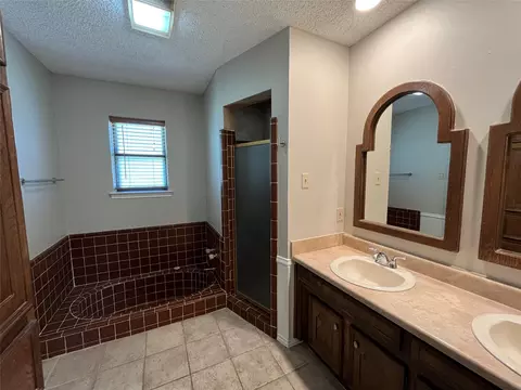 400 Morrison Dr, Euless, TX 76039 photo 21