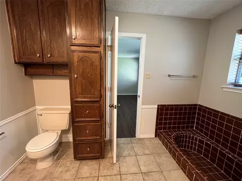 400 Morrison Dr, Euless, TX 76039 photo 24
