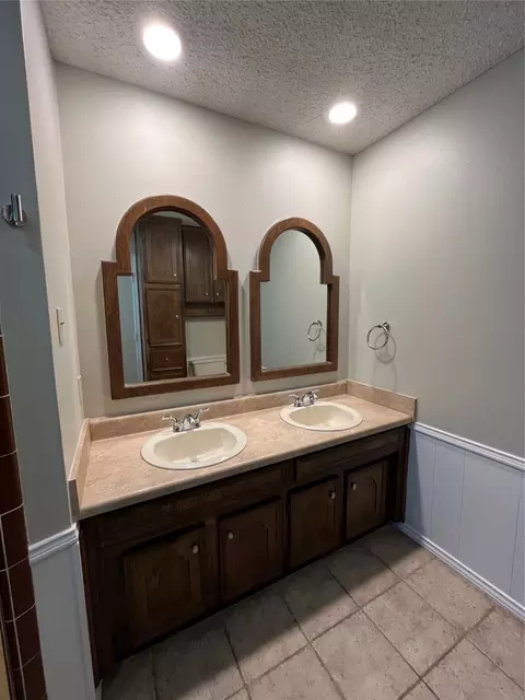 400 Morrison Dr, Euless, TX 76039 photo 20