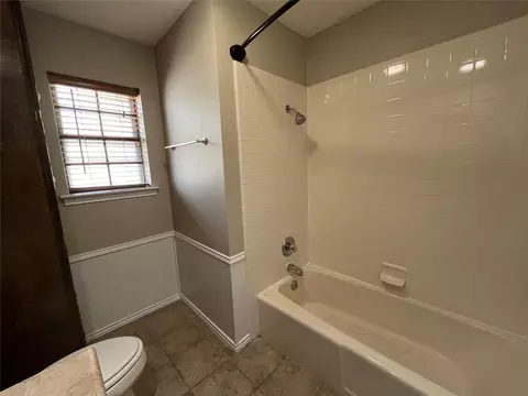 400 Morrison Dr, Euless, TX 76039 photo 32