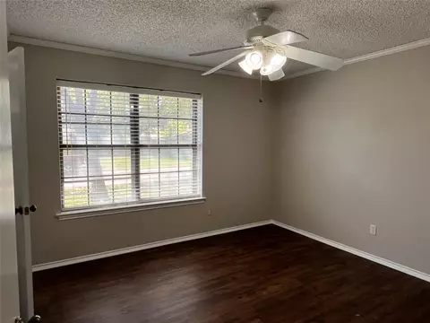 400 Morrison Dr, Euless, TX 76039 photo 27