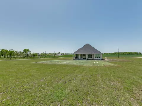 Exterior - 738 Celtic Rd, Howe, TX 75459 photo 4 of 5