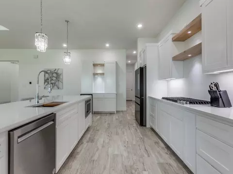 Kitchen - 738 Celtic Rd, Howe, TX 75459 photo 6 of 7