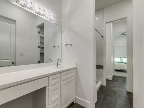 Bath - 738 Celtic Rd, Howe, TX 75459 photo 3 of 6