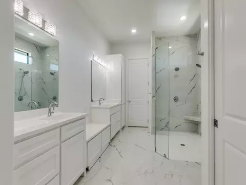 Bath - 738 Celtic Rd, Howe, TX 75459 photo 1 of 6
