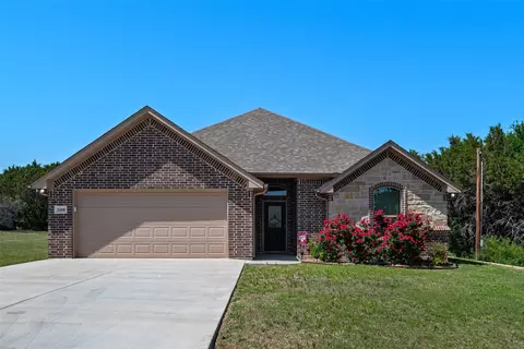 2608 Creek Dr, Granbury, TX 76048