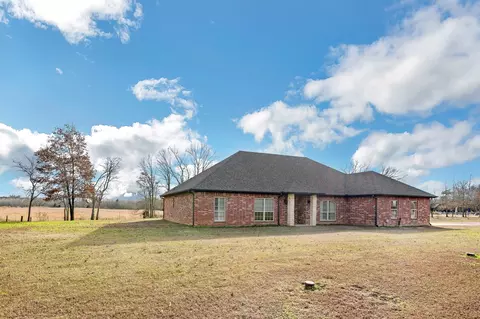 3664 Fm 49, Mineola, TX 75773