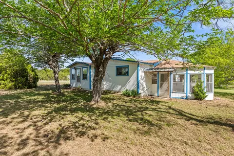 168 Tobacco Rd, Whitney, TX 76692