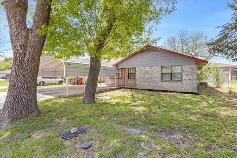 558 Nunnalee Ave, Van Alstyne, TX 75495