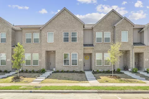 5256 Springlake Pkwy, Haltom City, TX 76117