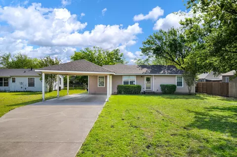 805 N Denny St, Howe, TX 75459