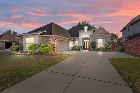 2848 Caribbean Cv, Shreveport, LA 71105