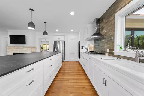 Kitchen - 3515 Mitchell Rd, Waco, TX 76708 photo 3 of 3