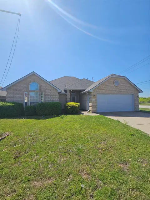 1145 Westgrove Dr, Saginaw, TX 76179