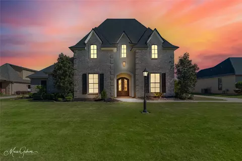 426 Oakwood Trace Ct, Shreveport, LA 71106