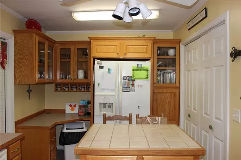 Kitchen - 1106 Rathbun St, Minden, LA 71055 photo 2 of 5