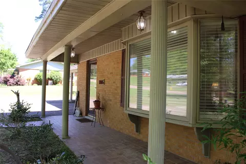 Exterior - 1106 Rathbun St, Minden, LA 71055 photo 7 of 17
