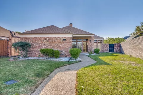 809 Oakway Ct, Richardson, TX 75081