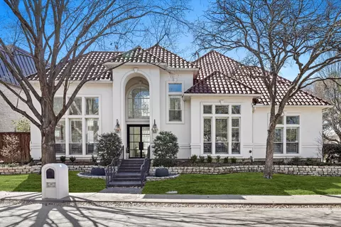 11 Downs Lake Cir, Dallas, TX 75230