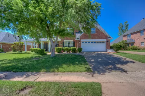 1229 Whitehall Dr, Bossier City, LA 71112