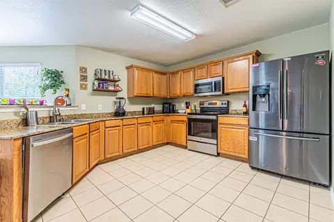 Kitchen - 7101 Kickapoo Dr, Fort Worth, TX 76179 photo 1 of 2