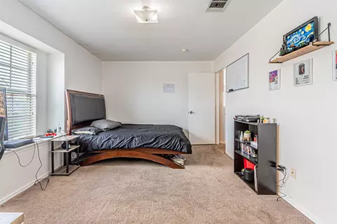 Bedroom - 7101 Kickapoo Dr, Fort Worth, TX 76179 photo 4 of 10