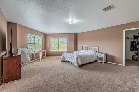 Bedroom - 7101 Kickapoo Dr, Fort Worth, TX 76179 photo 6 of 10