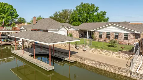 213 Bahama Ct, Granbury, TX 76048