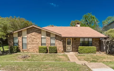 749 Walnut Dr, Lewisville, TX 75067