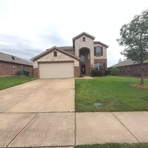 8404 Sioux Trl, Aubrey, TX 76227