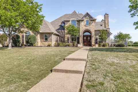 8813 Summit Point Ct, Fort Worth, TX 76179