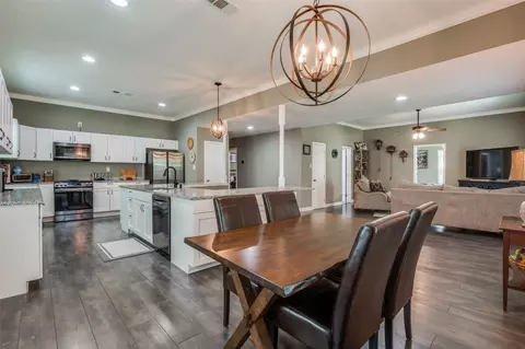 411 E Ross St, Waxahachie, TX 75165