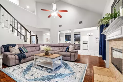 1501 Valley Creek Rd, Denton, TX 76205