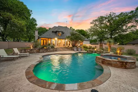 387 Cattlebaron Parc Dr, Fort Worth, TX 76108