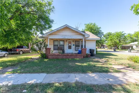 1541 S 9th St, Abilene, TX 79602